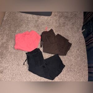 3 Pairs of Faded Glory Capris Women’s 16